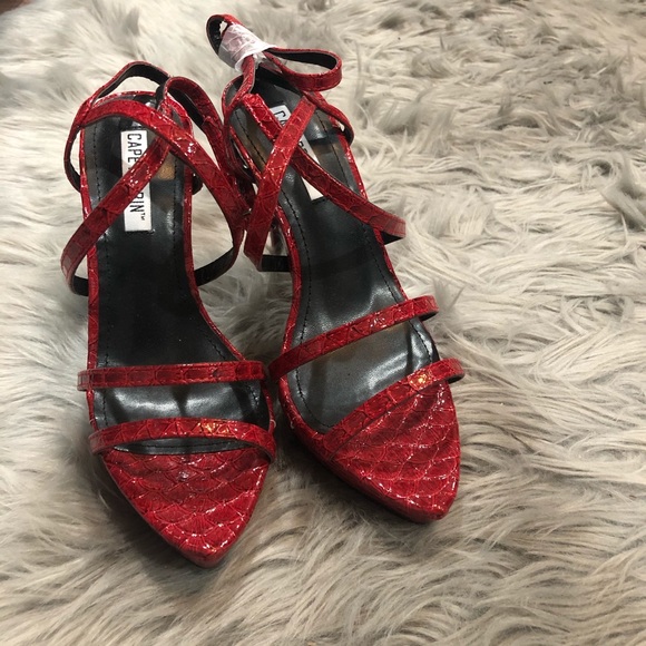 cape robbin red heels